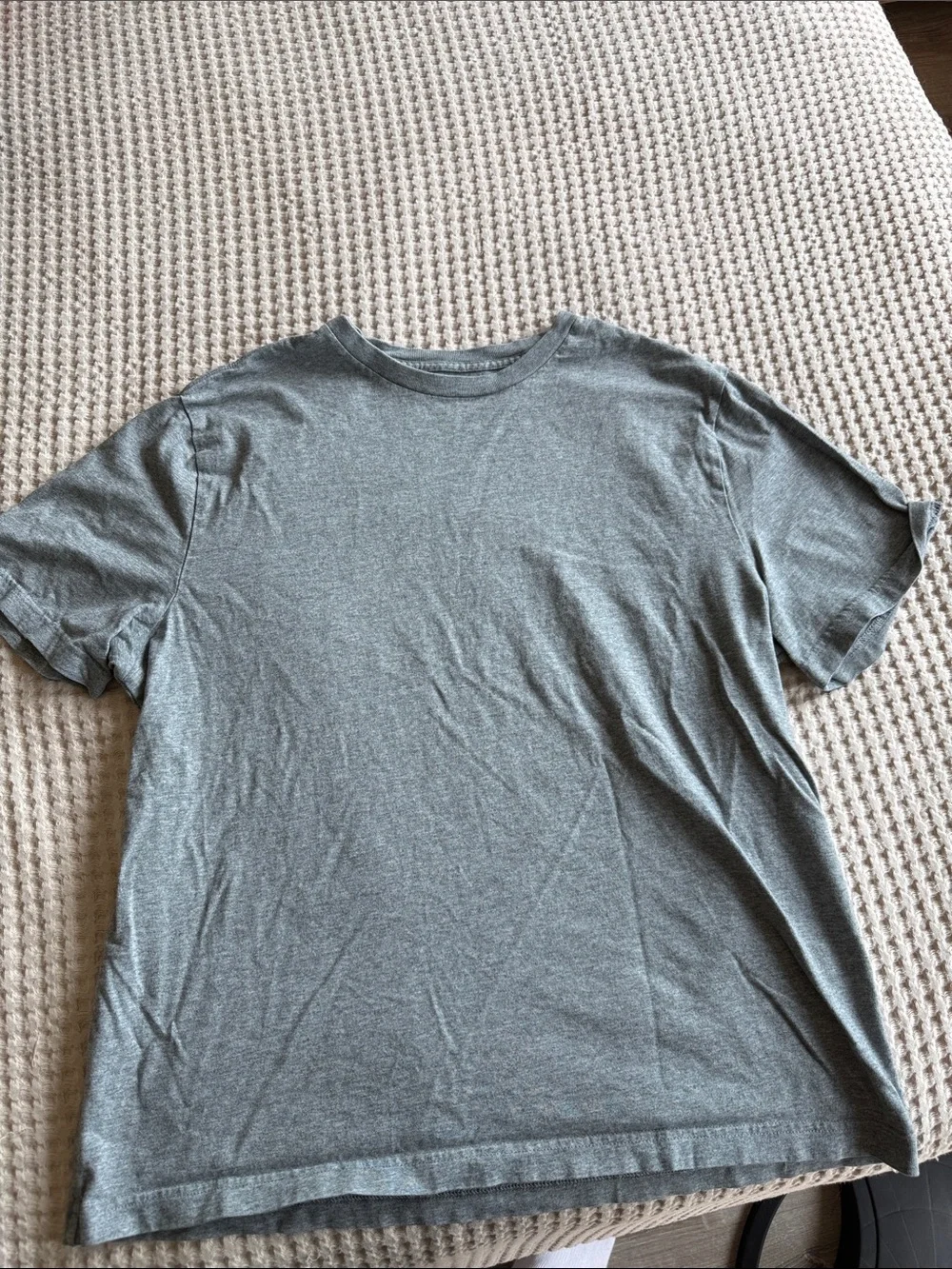Banana Republic Gray Short Sleeve Crewneck Tee